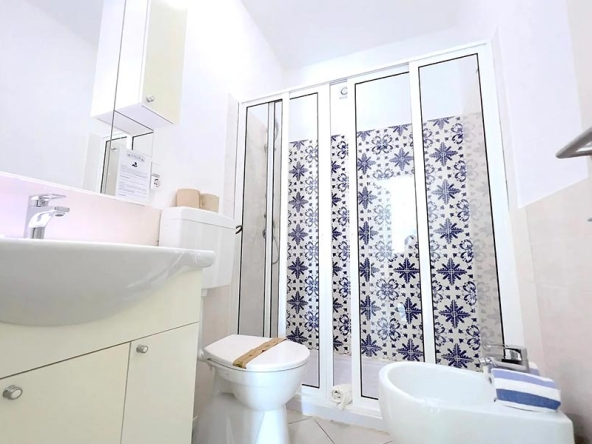 Bagno - appartamento premium plus con vista panoramica - Halos Casa Resort