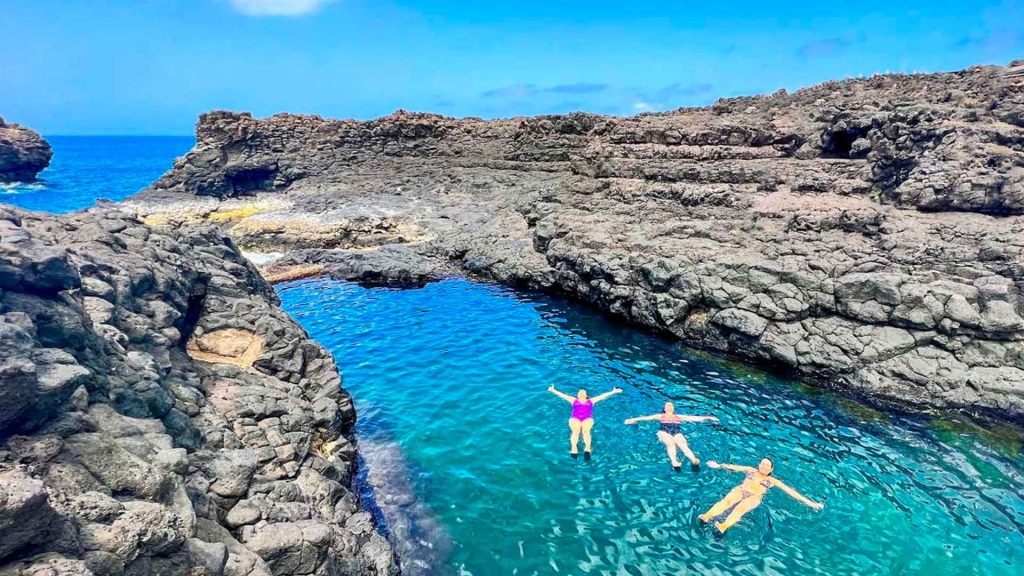 Piscine naturali di Buracona "Blue Eye" a Capo Verde